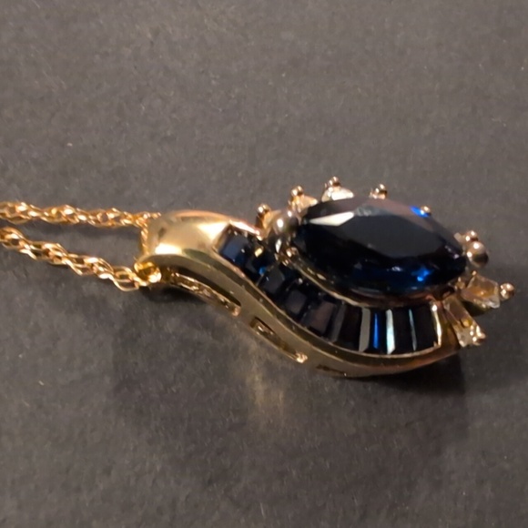 Sapphire Pendant Necklace - Picture 14 of 15